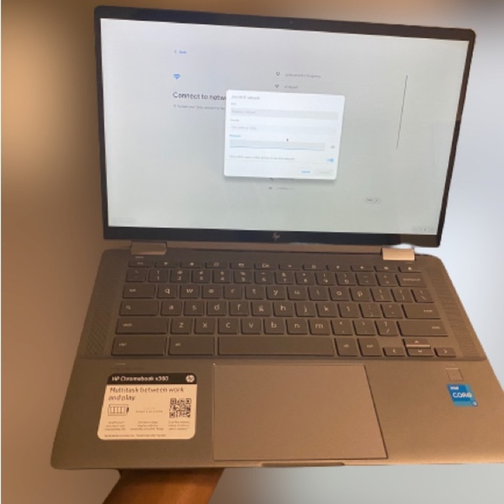 HP Chromebook x360 elite - dual flip screen and touch screen with Mose/ Laptop